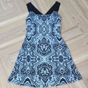 DAKINI  Black and White Paisley Patterned Golf & Tennis Dress Small